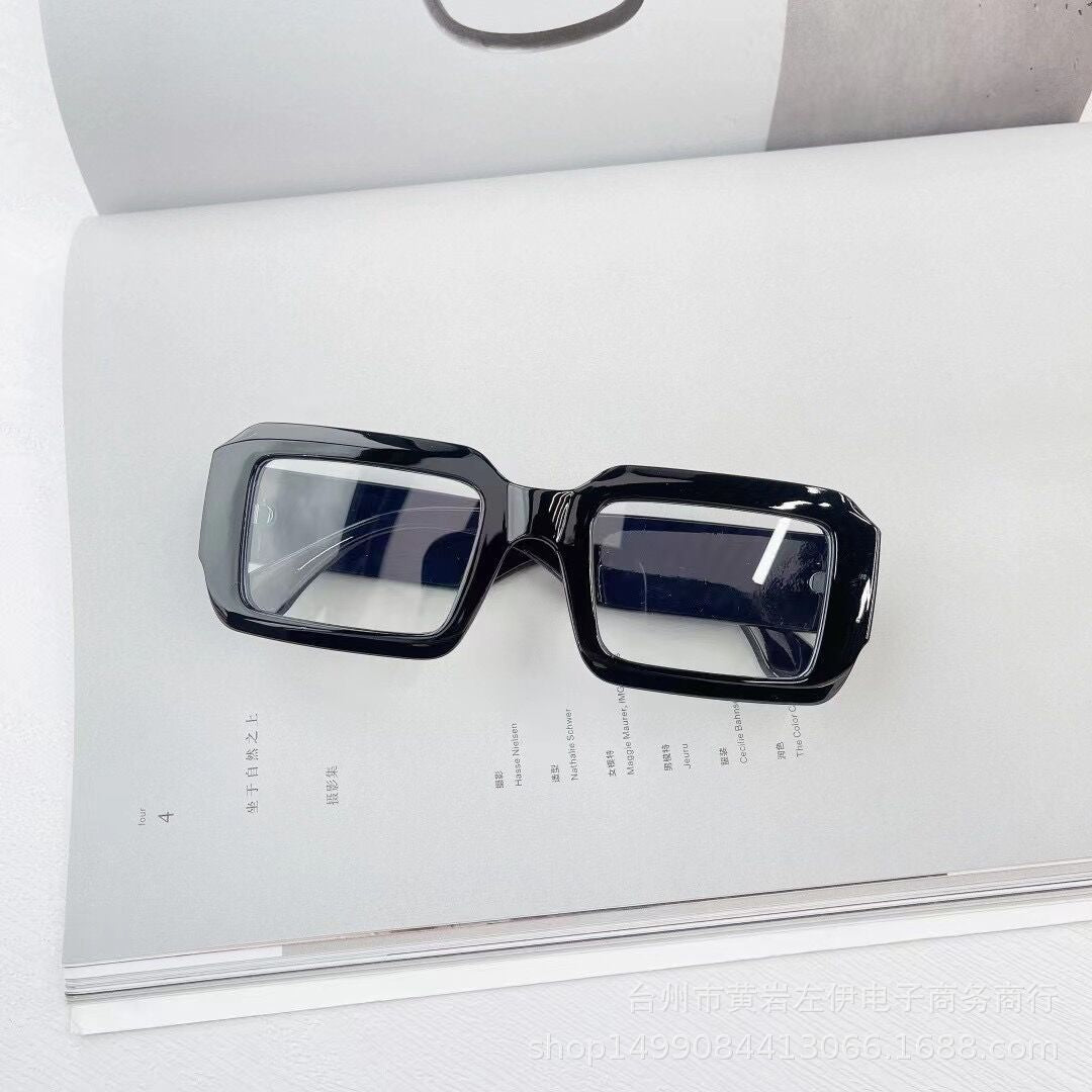 The Duo — Matching Square Sunglasses