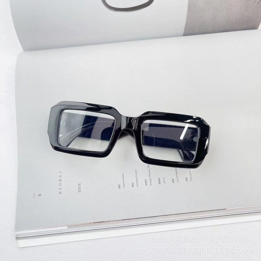 The Duo — Matching Square Sunglasses