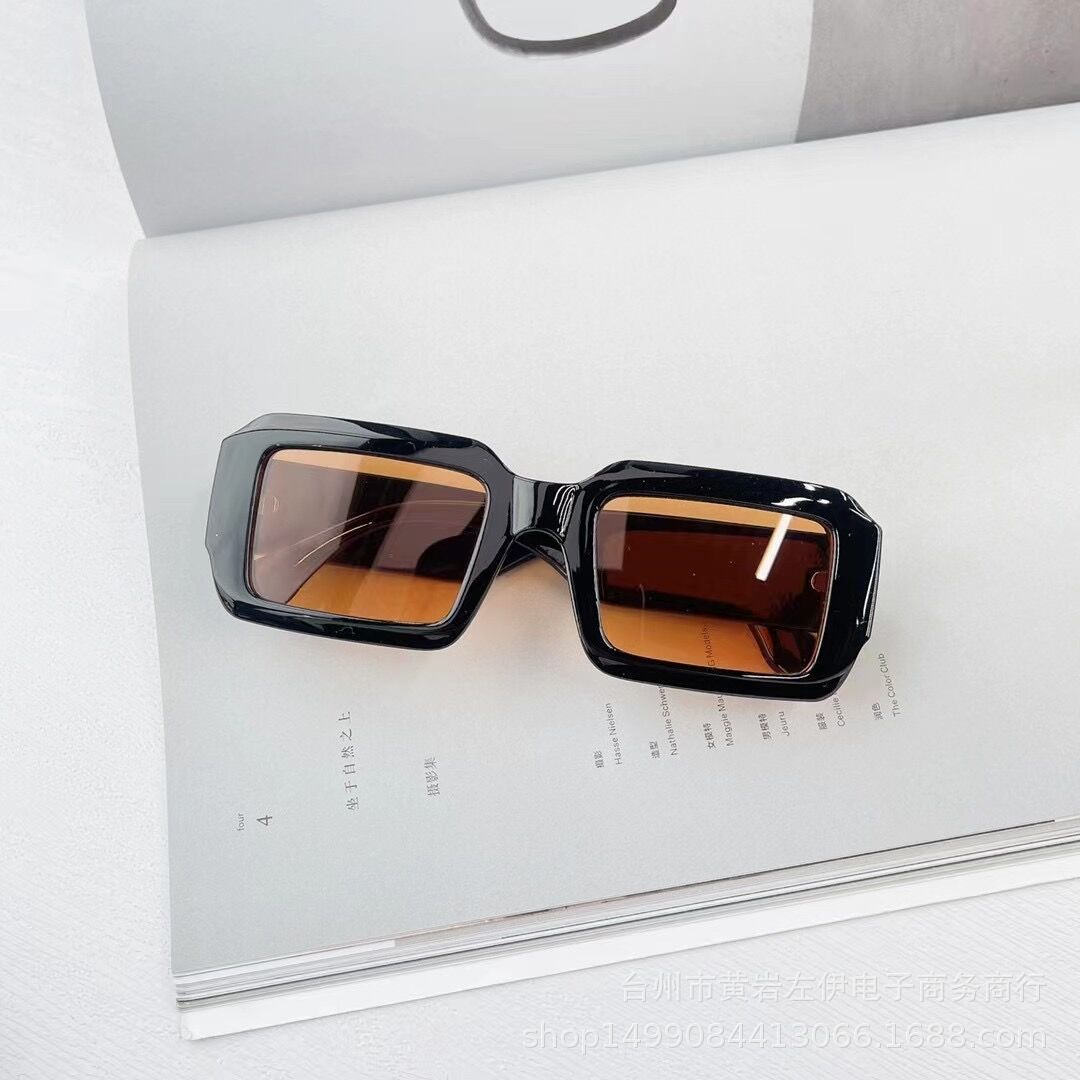 The Duo — Matching Square Sunglasses